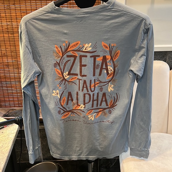 Bundle of ZTA shirts (7) - Picture 8 of 8